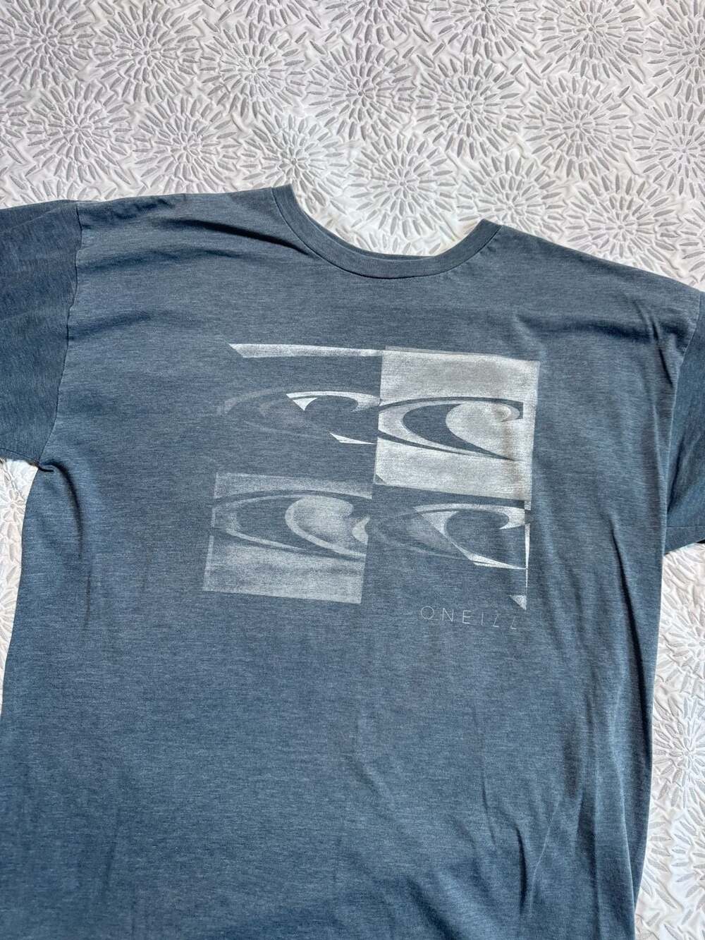 O'Neill Men's L Light Blue Gray Graphic Short Sleeve T-Shirt Modern Fit